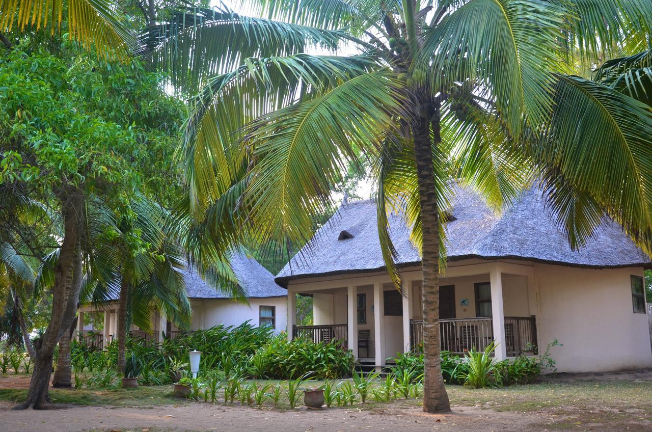Auberge De Grand Popo Екстериор снимка