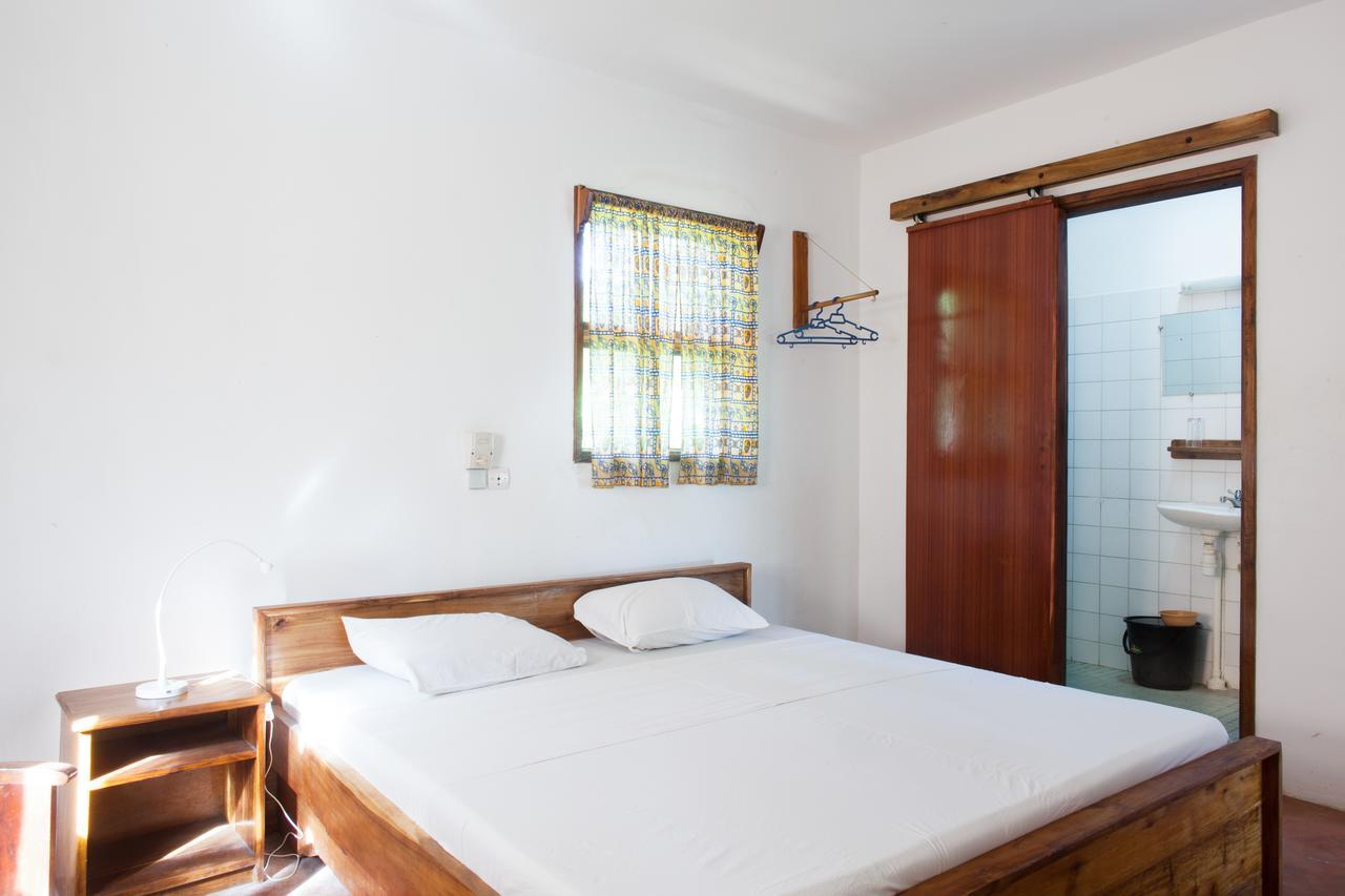 Auberge De Grand Popo Екстериор снимка