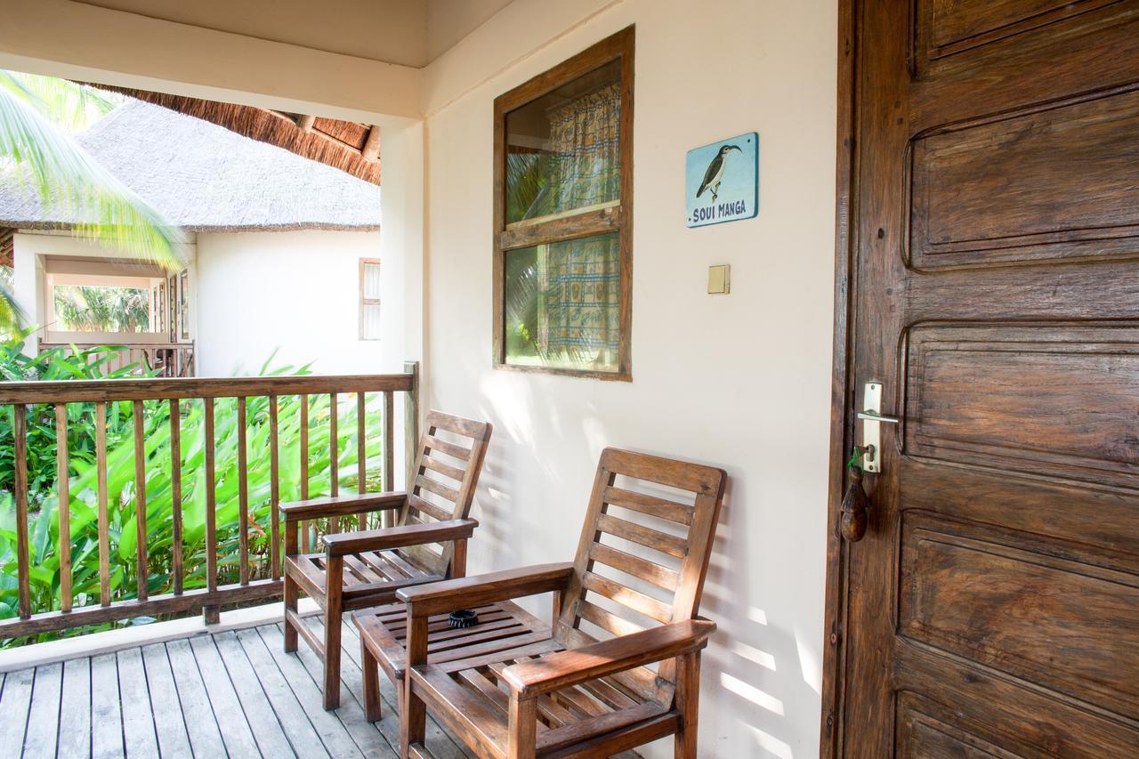 Auberge De Grand Popo Екстериор снимка